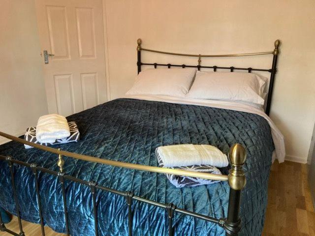Gulliver's Cottage in Frinton-On-Sea - Housity