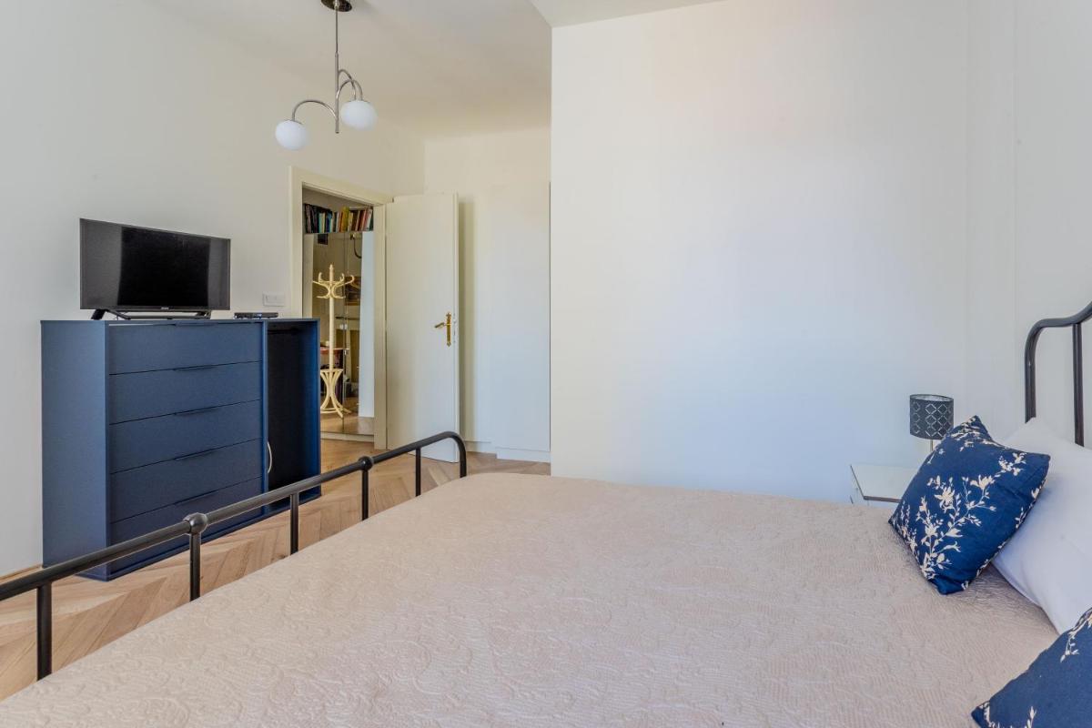 Touch Of Luxury - Housity