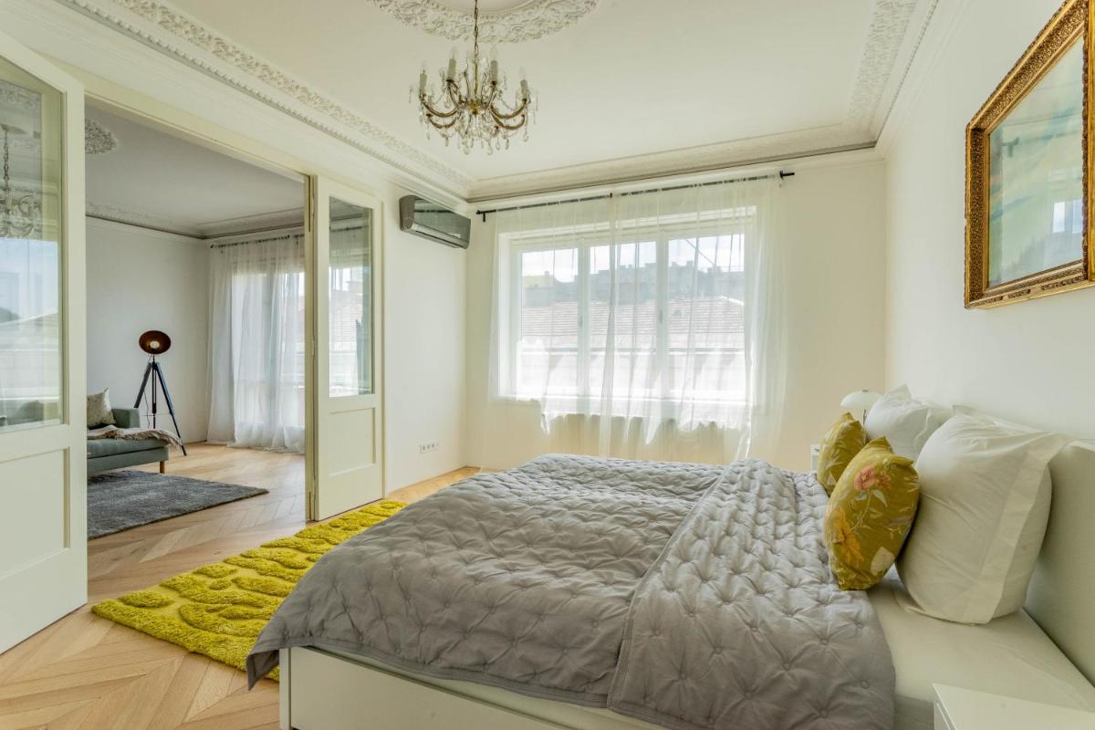 Touch Of Luxury - Housity