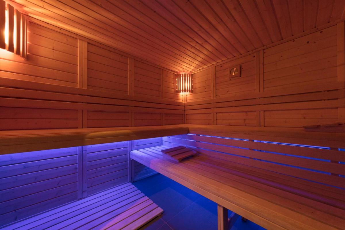 Photo de la galerie de l'établissement ILY Hotels & Spa La Rosiere, à La Rosière