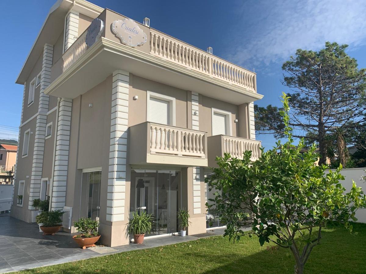 Crialesi Boutique Rooms - Housity