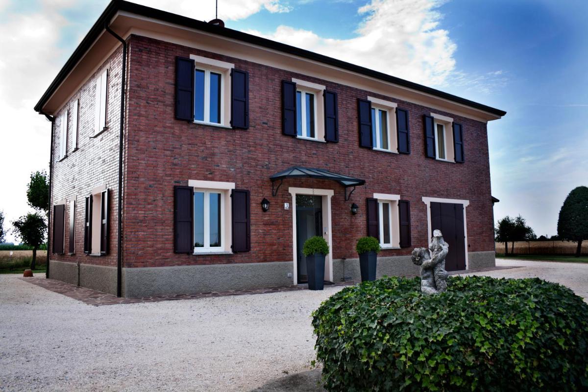 Alla Corte Del Picchio Room & Breakfast - Housity