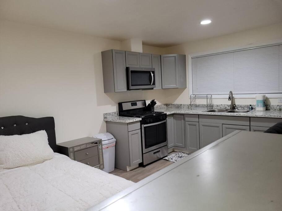 Adorable studio in Vallejo - Housity