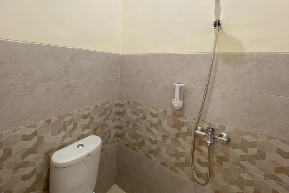 Nipa Guest House near Universitas Widyagama Mitra RedDoorz - Housity
