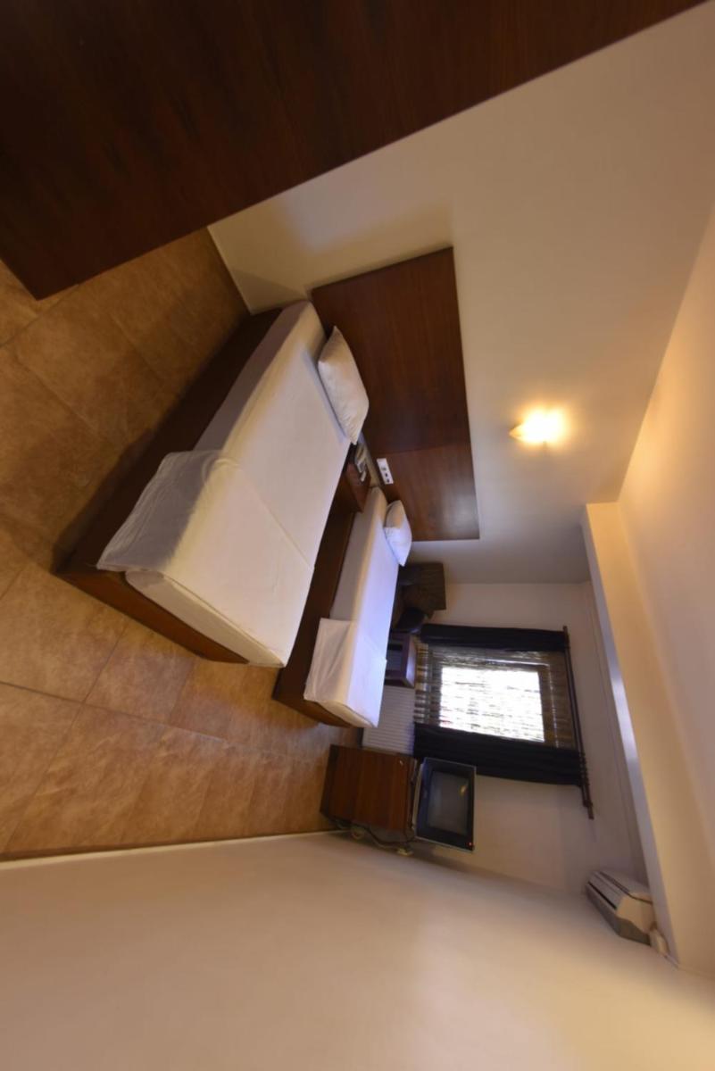 ELMAS HOTEL - Housity