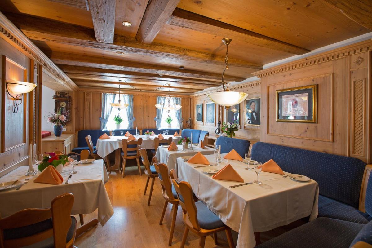 Hotel Post Jungingen - Housity