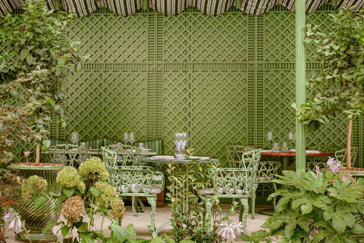 Jardin de l'établissement Saint James Paris