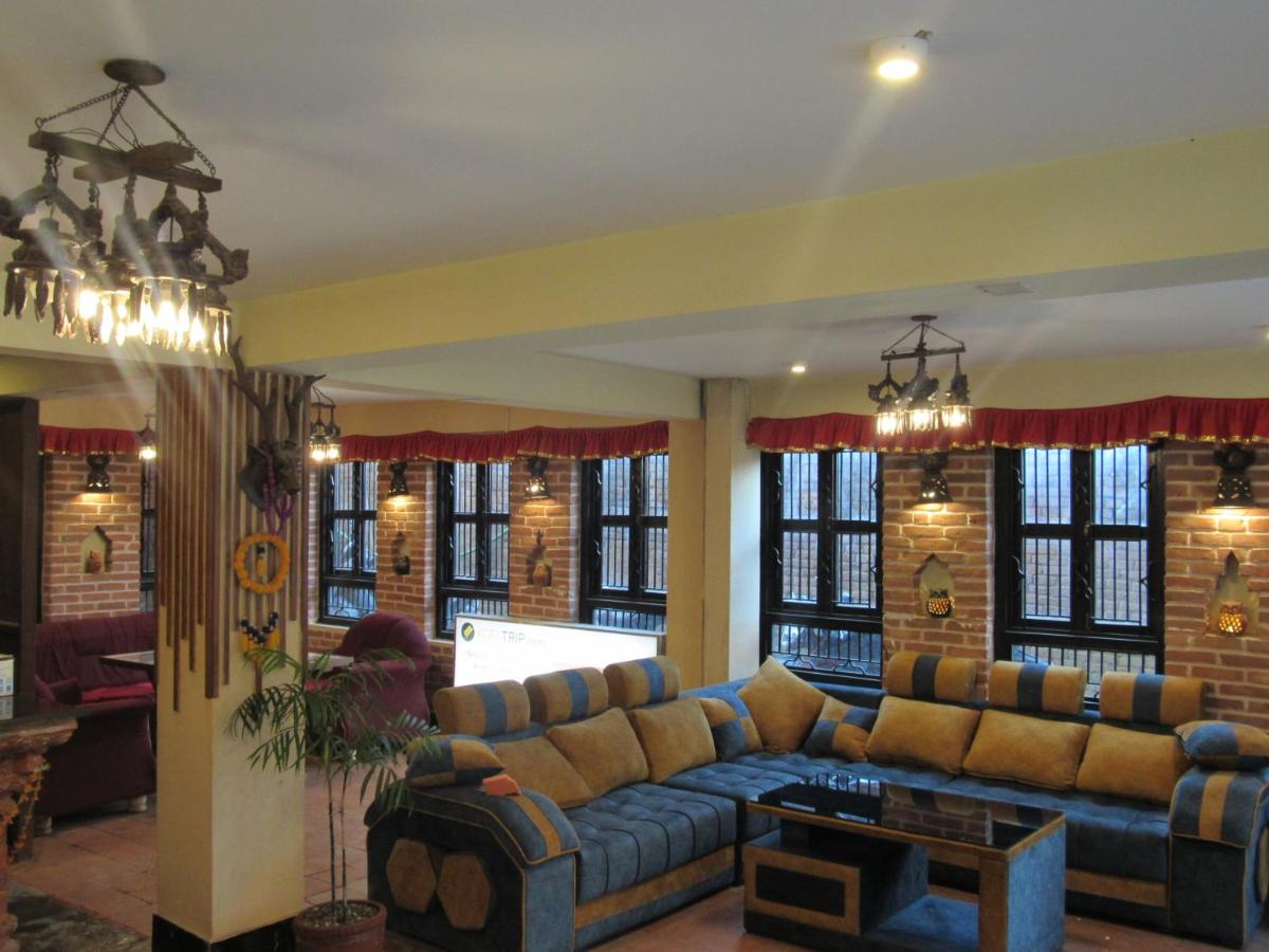 HOTEL LAYAKU DURBAR - Hizvo