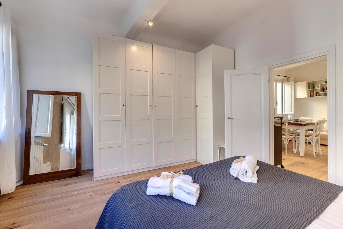 Aida Apartment by Mamo Florence - Housity