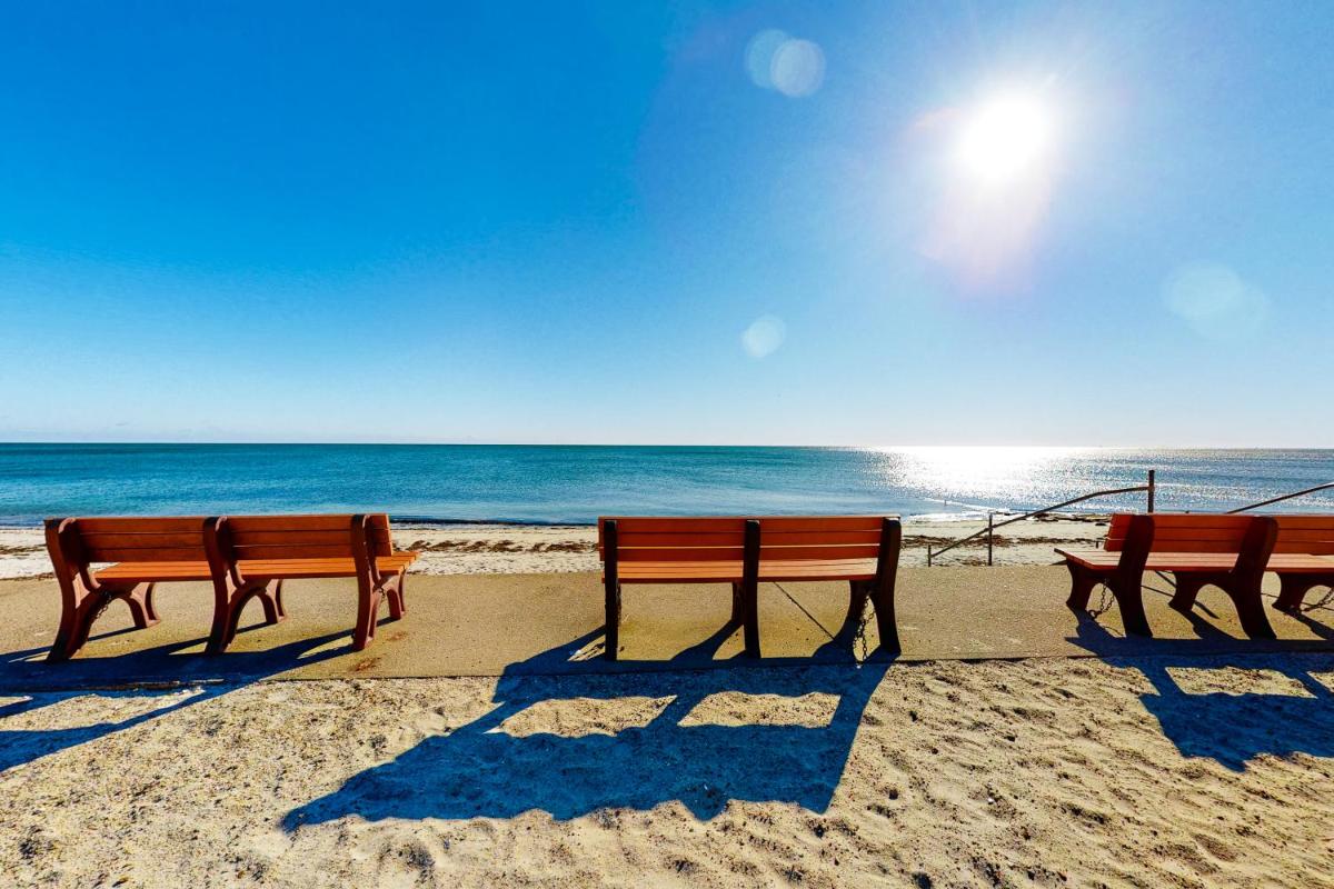 The Mulrey Family Beach House - Housity