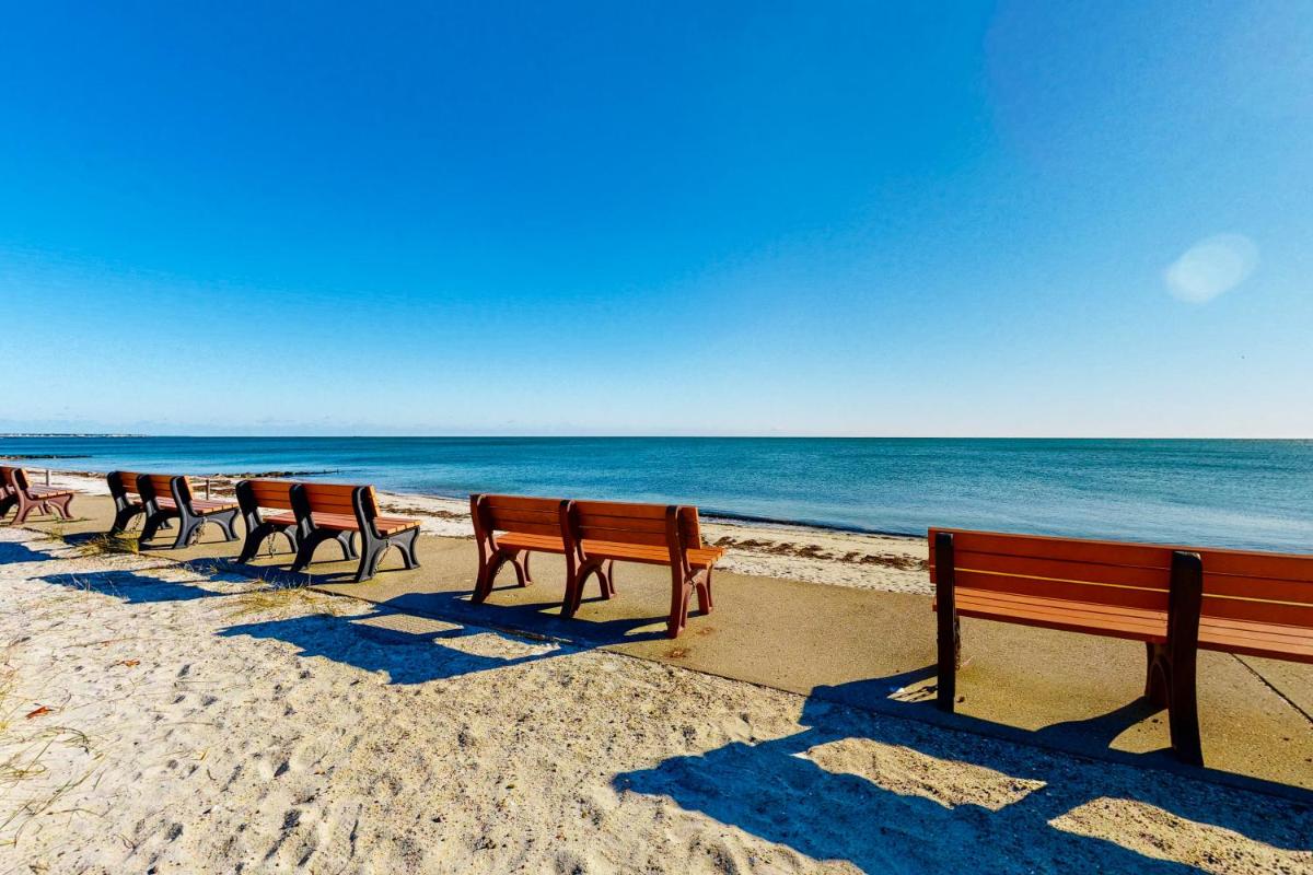 The Mulrey Family Beach House - Housity