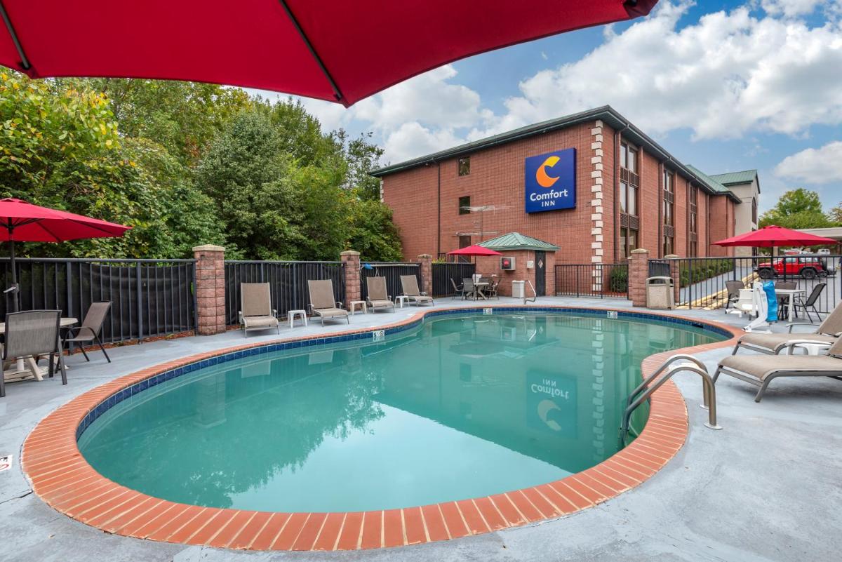 Comfort Inn Matthews / Charlotte - Housity
