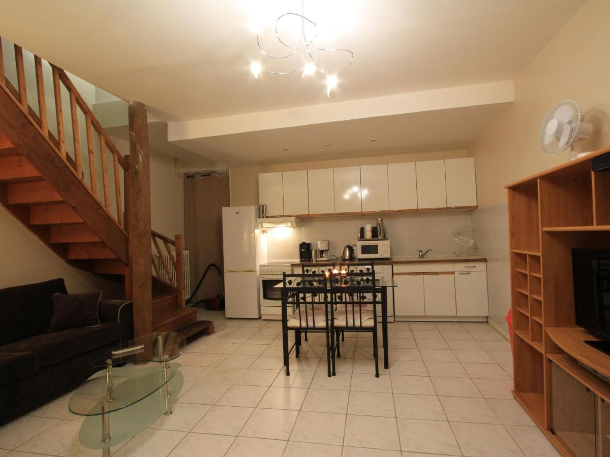 Duplex Confortable avec Équipements Modernes à 20min de Montargis et Pithiviers - FR-1-590-175 - Housity