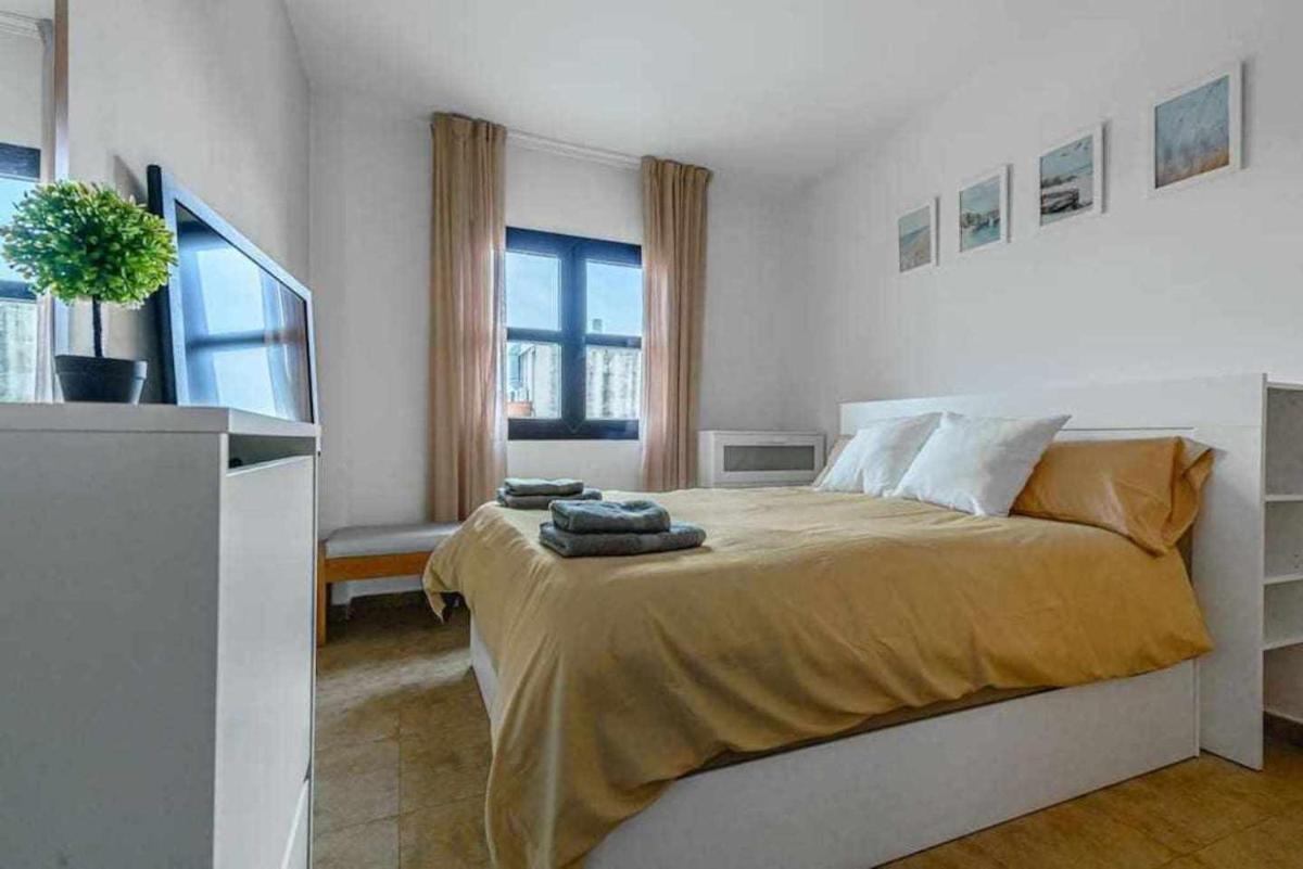 Suitetrails - Apartamento junto a la playa 4p piscina y parking