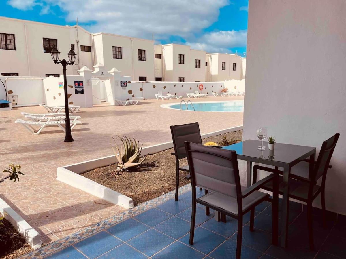 Apartment Luna -modern one bedroom apartment in central Puerto del Carmen - Housity