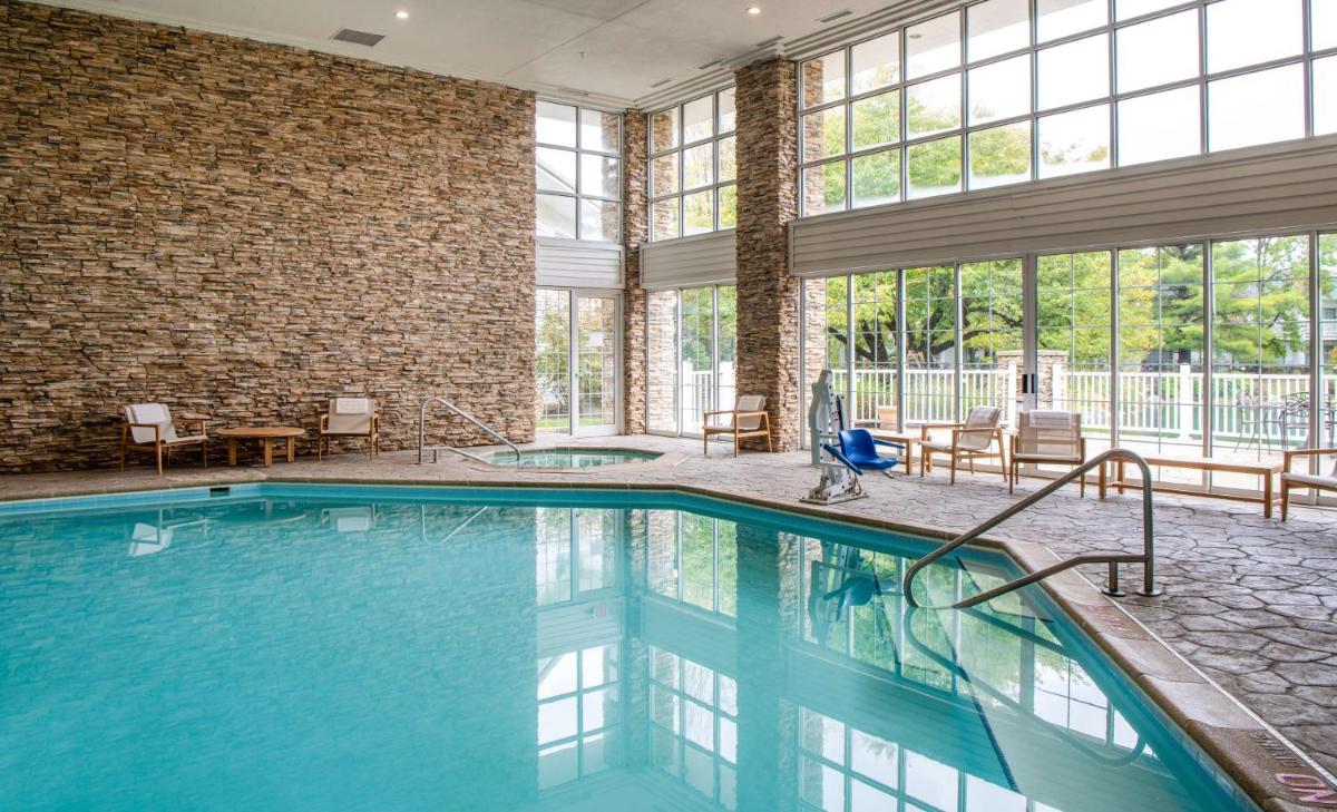 Cherry Valley Hotel - Housity