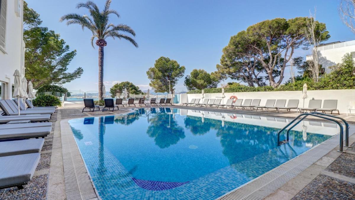 Piscina en o cerca de Hotel Illa d'Or & Club Apts 4* Sup