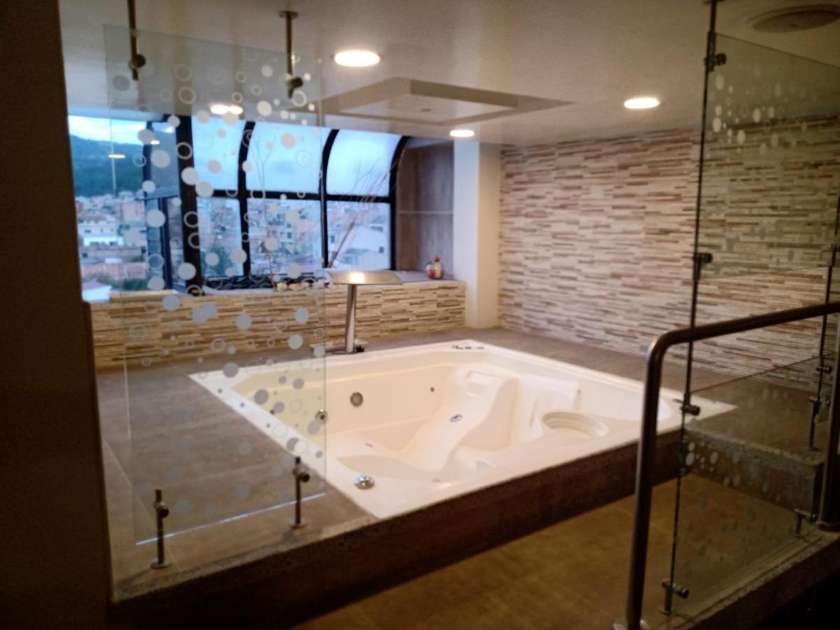 HOTEL ZUHE - Housity