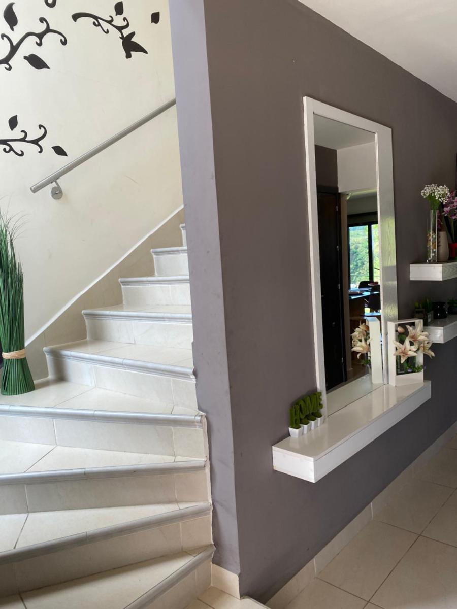 King Castle House - Housity