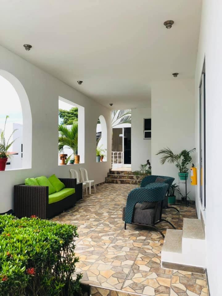 Hotel La Chelita - Housity