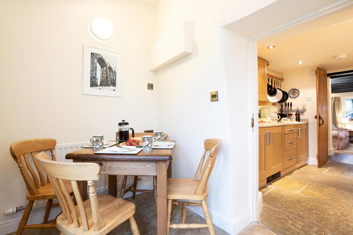 Cosy 2-Bed Cottage in Ingleton North Yorkshi - Housity