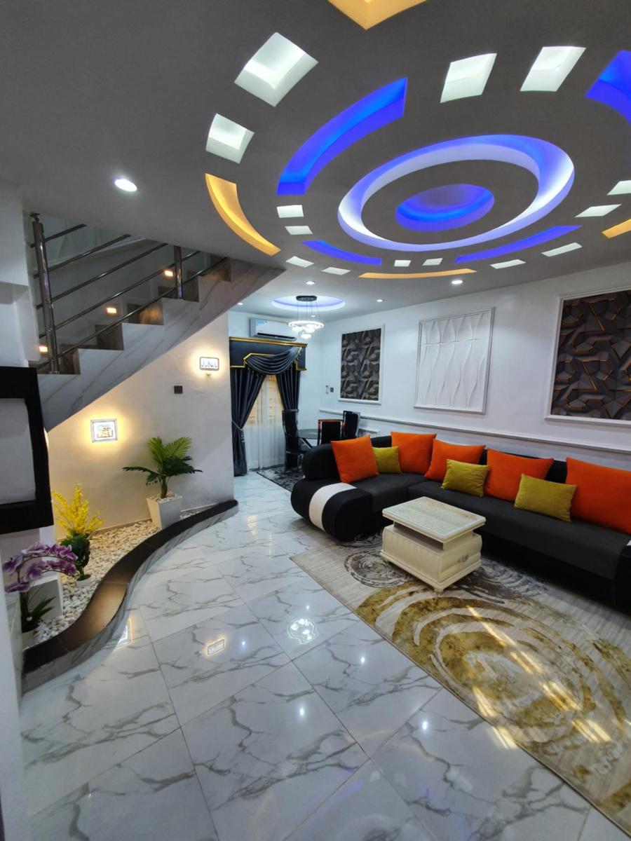 Spike Apartments - Housity
