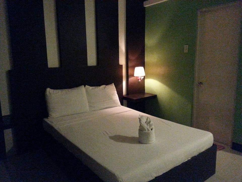 DOLYN SUITES - Housity