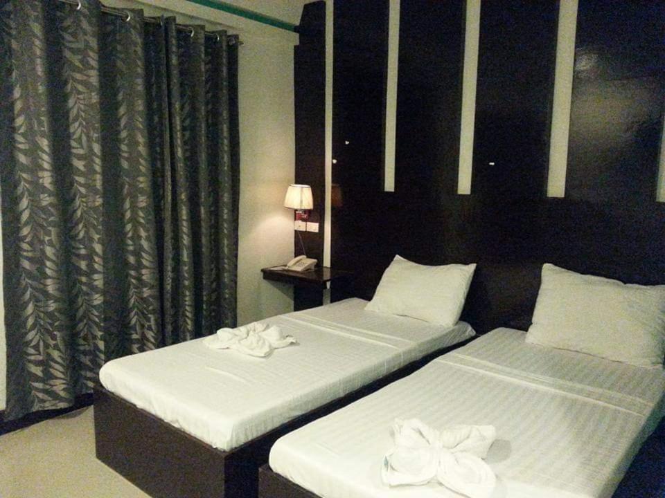 DOLYN SUITES - Housity