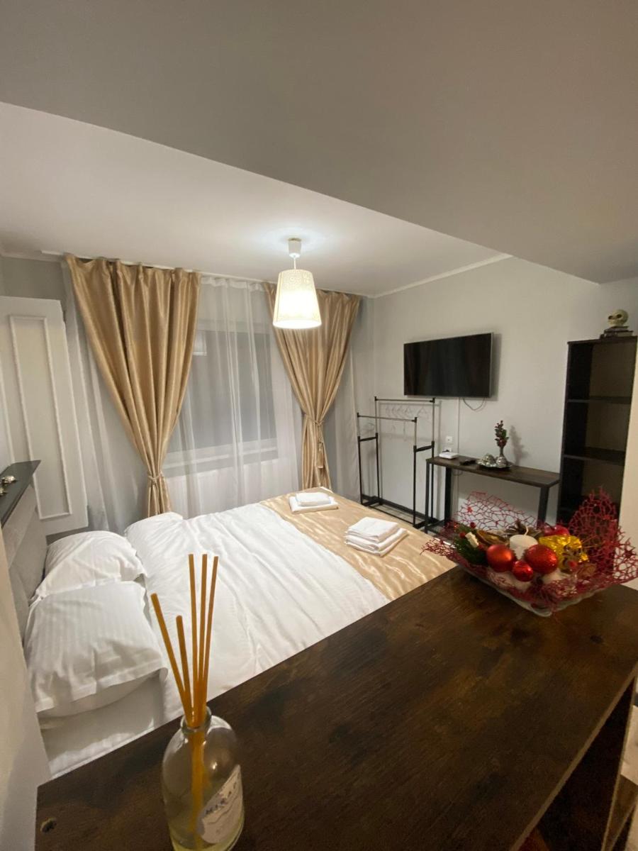 Ra's Studio - Housity