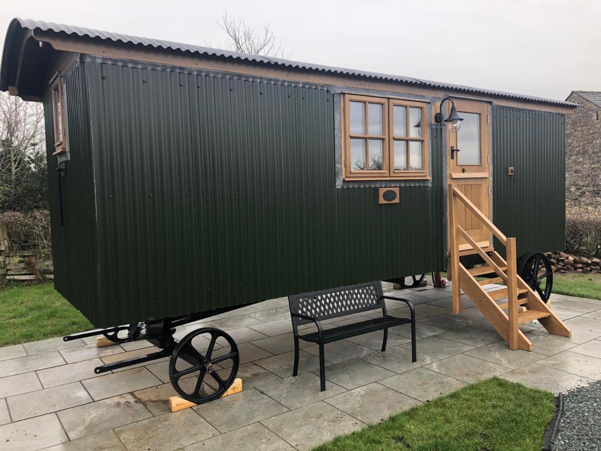 Woody's Retreat - Housity