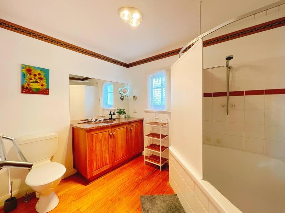 Spectacular Hobart River View Home - Housity