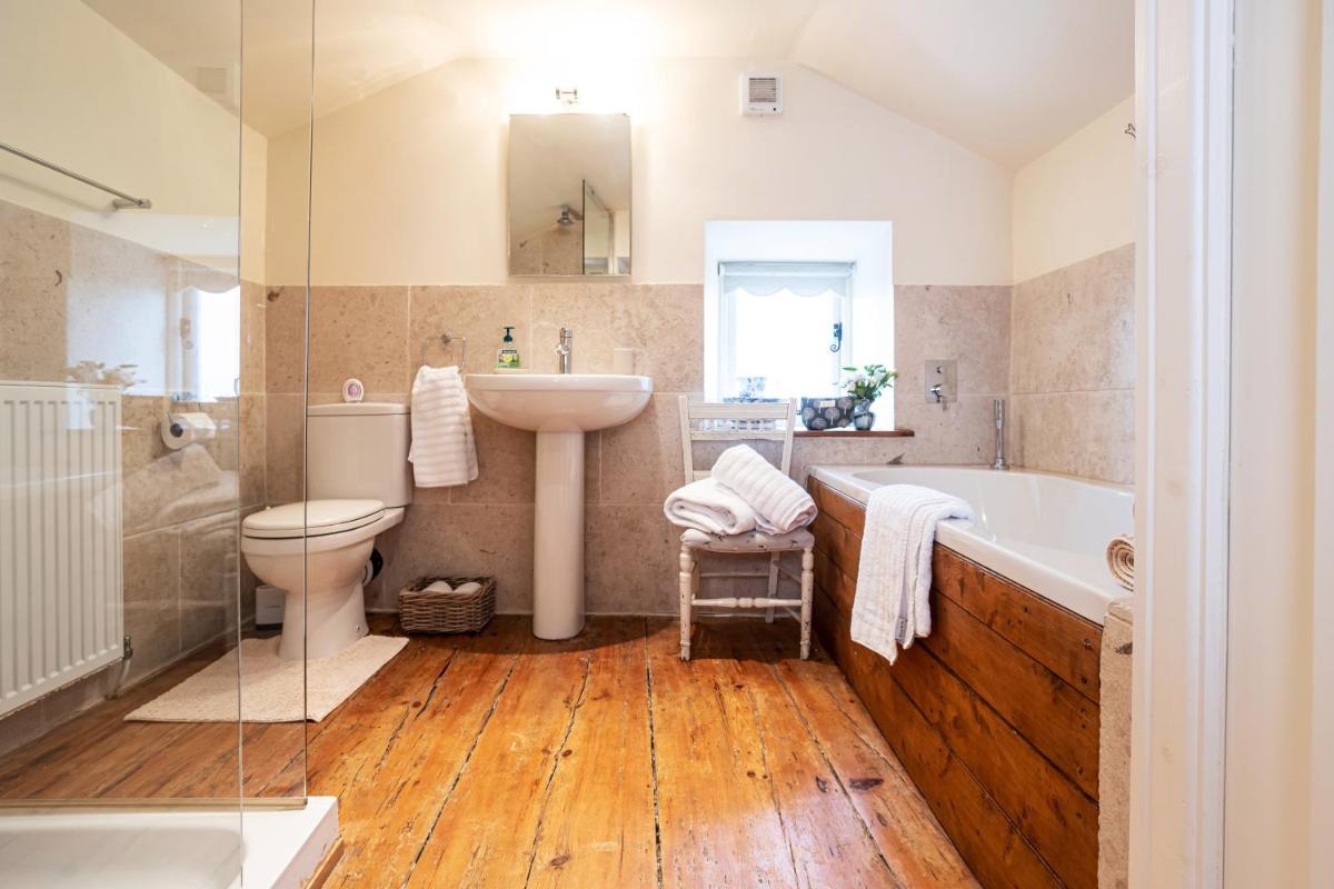 Cosy 2-Bed Cottage in Ingleton North Yorkshi - Housity