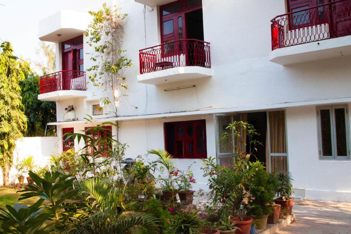 Falcon guest house - Housity