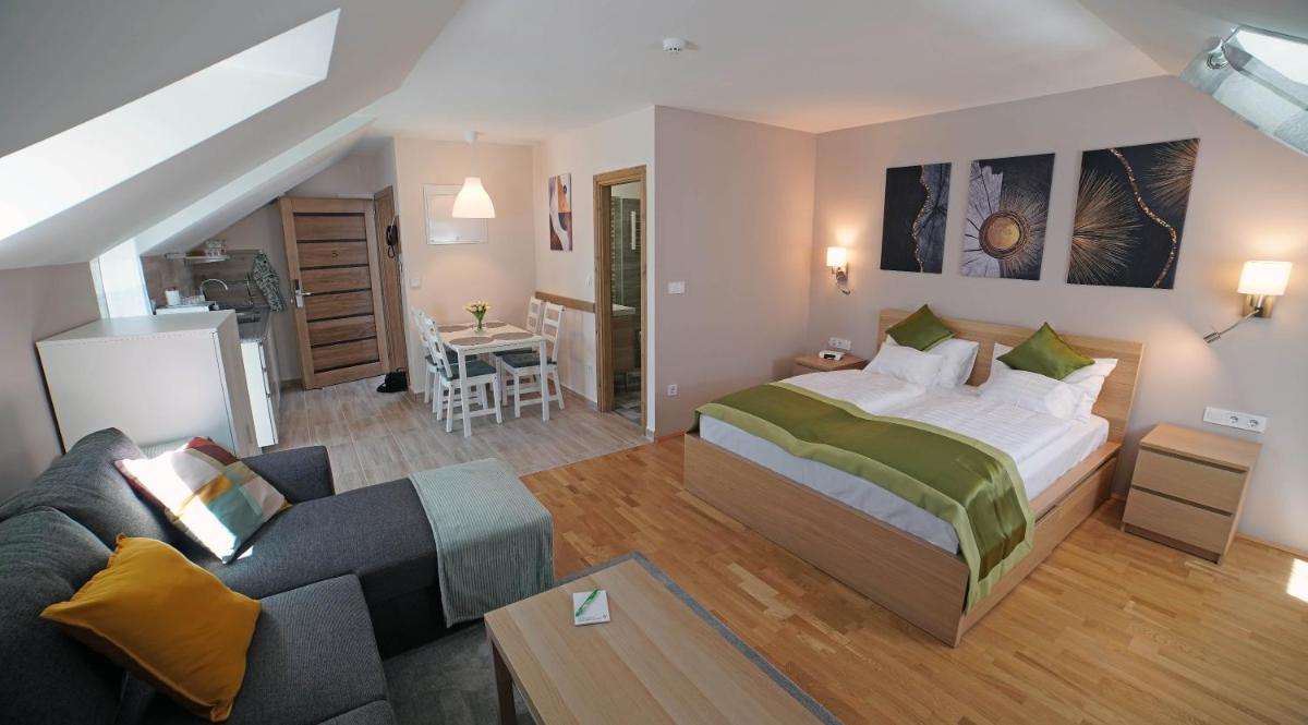 Fenyves Apartmanok - Housity