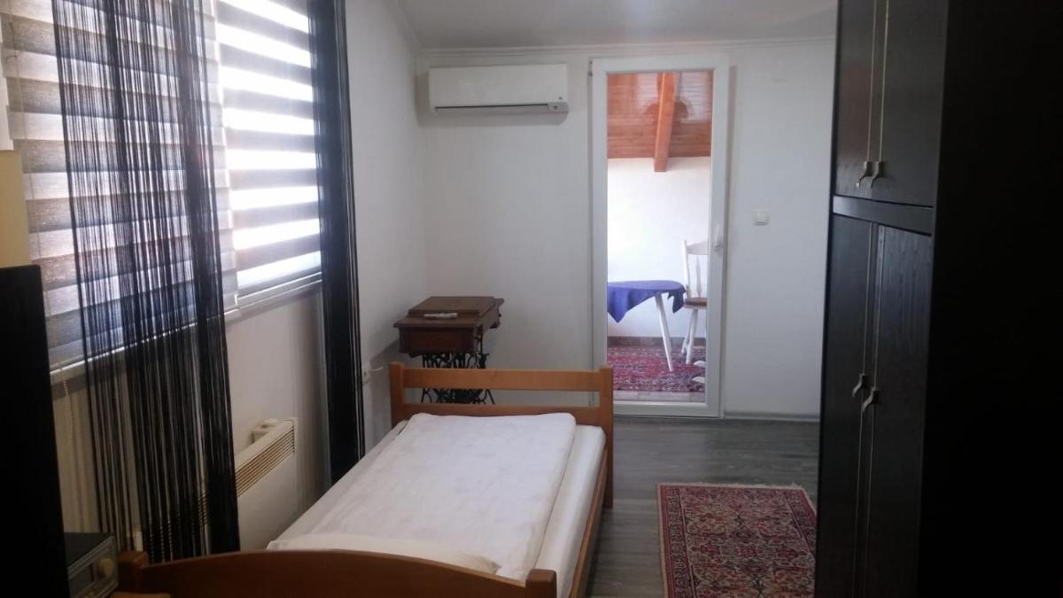 Chardak Apartment Sarajevo - Housity