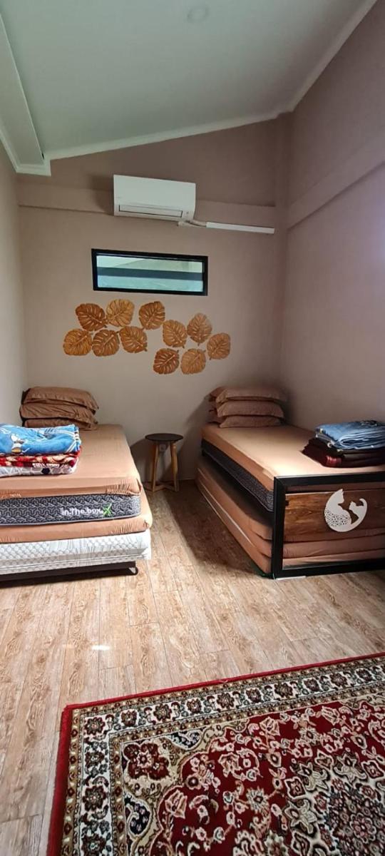 Villa 2 Lt 500M2 Di Perkotaan Margahayu Bandung - Housity