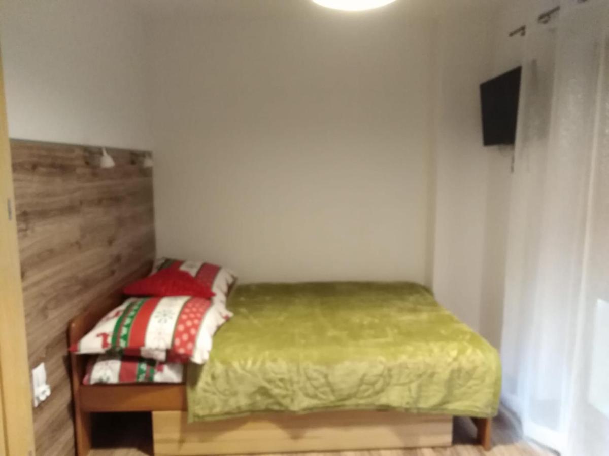 Domek w Górach Bis - Housity