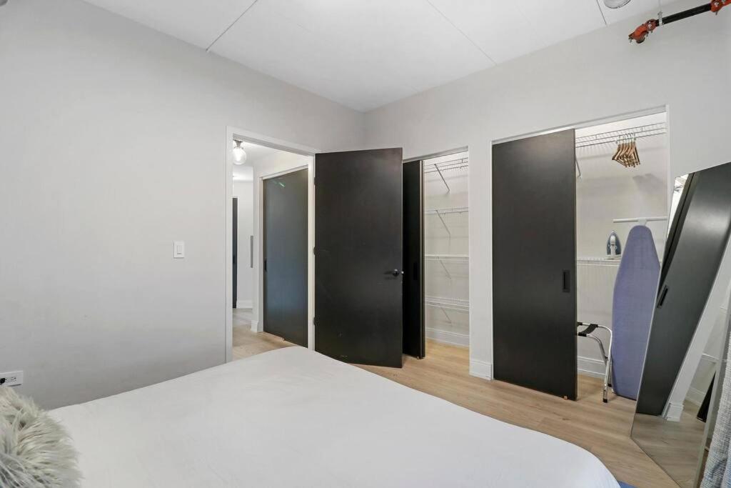 DECOM - Delightful 1BR & 1BA Apartment in Belmont - Belmont 202 - Housity
