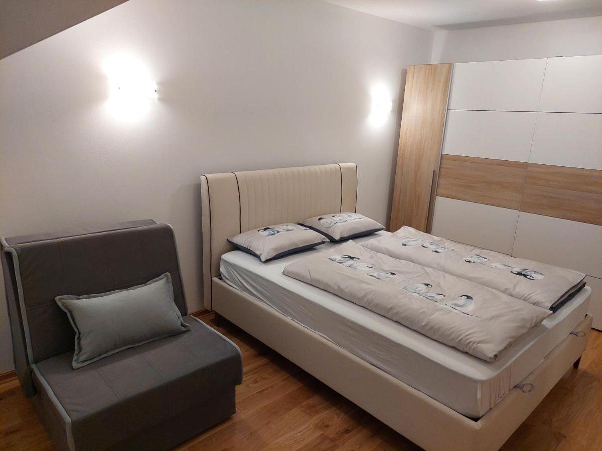 Vila Gajović - Housity