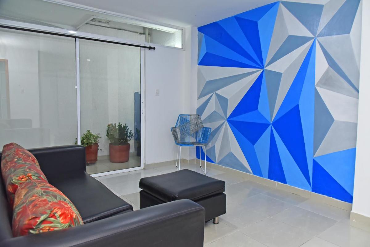 Suitetrails - Lovely KJ Apartments