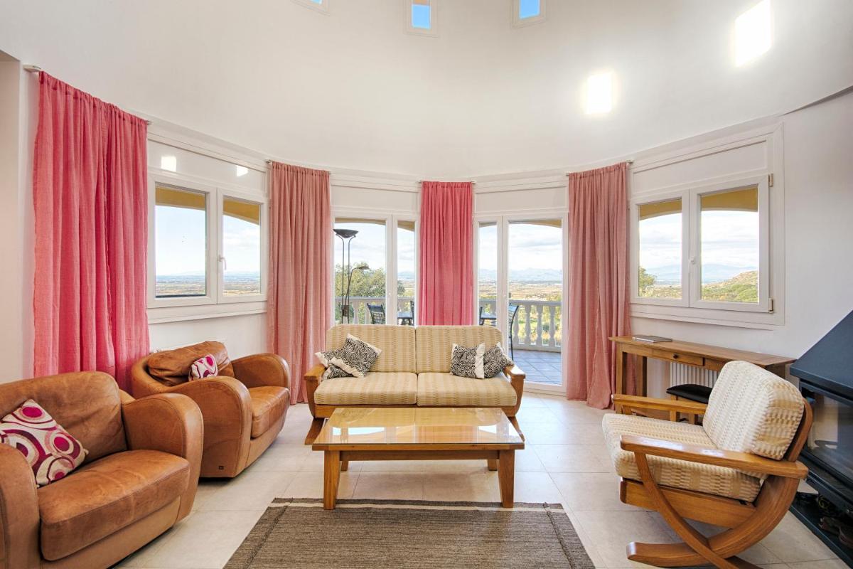 Casa Albera - with pool and fantastic views - Housity