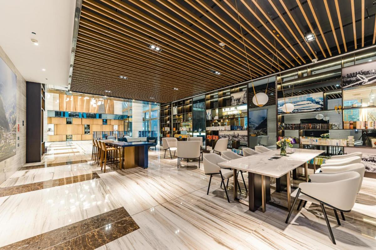 Atour Hotel Nanjing Xianlin Center Jinying Plaza - Housity