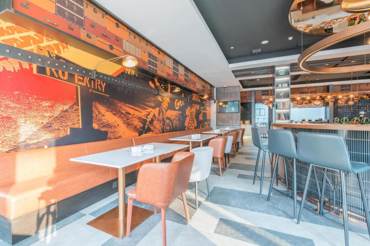 Atour Light Hotel Shanghai Xinjiangwancheng Fudan University - Housity