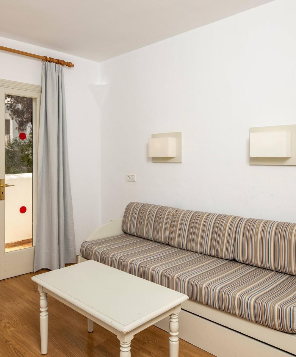 Zona de estar de Hotel Club Es Talaial