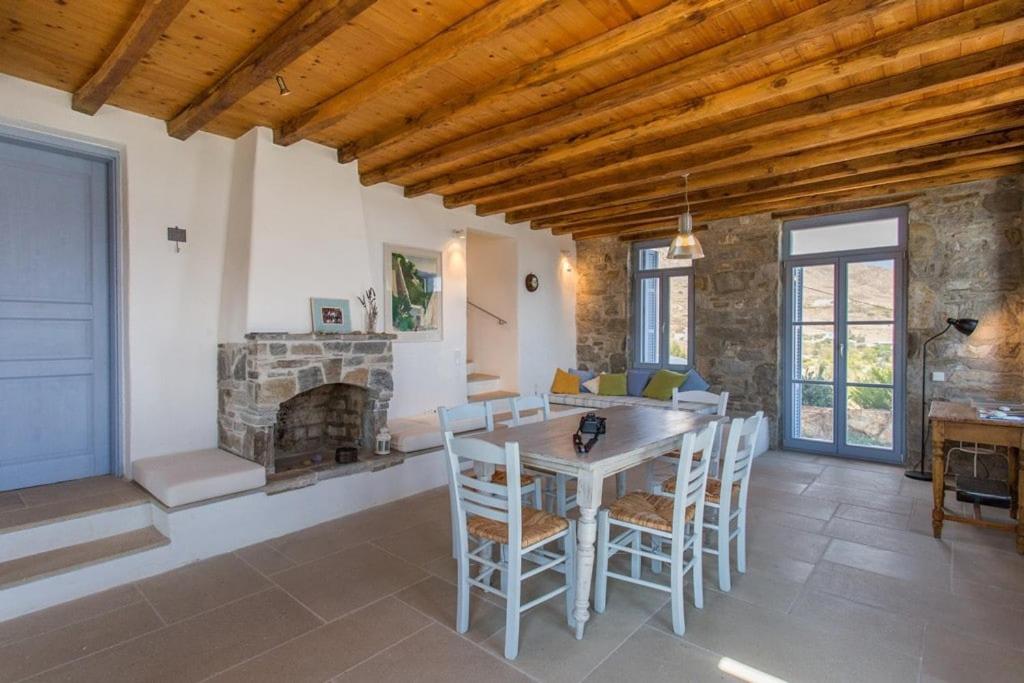 Suitetrails - Serifos Stone Villa B