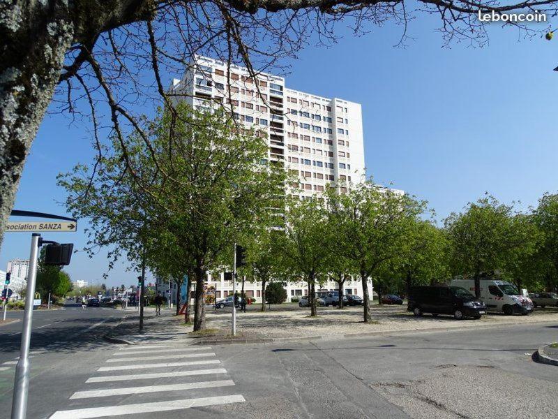 Poitiers appartement T2 à 15 mn du Futuroscope - Housity