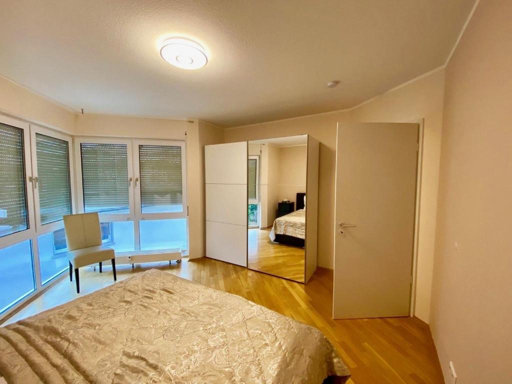 Suitetrails - Schöne Wohnung in Frankfurt am Main-Dornbusch