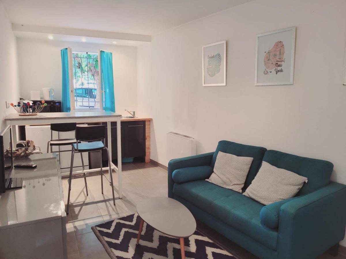 Cosy Corner - Housity