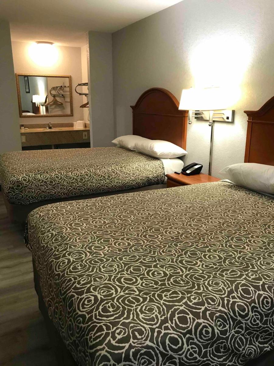 Walnut Inn - Checotah - Housity