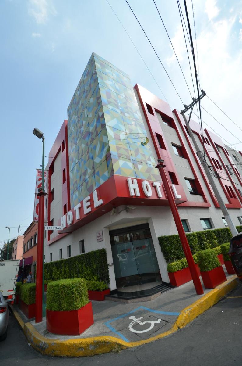 Hotel La Villa •Solo Adultos - Housity